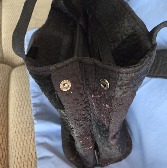 Donna Sharp Fabric Patchwork Handbag with Shoulder Straps - Picture 7 of 9